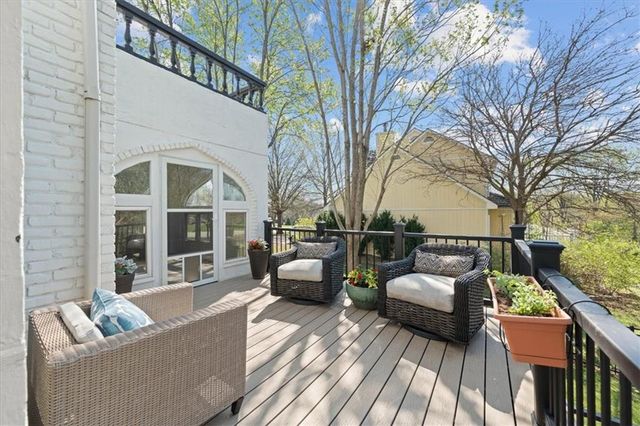 15190 Granada Road, Leawood, KS 66224