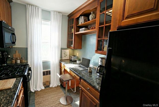 66-92 Selfridge Street 5B, Forest Hills, NY 11375