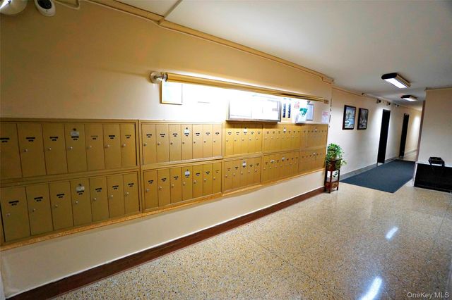 66-92 Selfridge Street 5B, Forest Hills, NY 11375