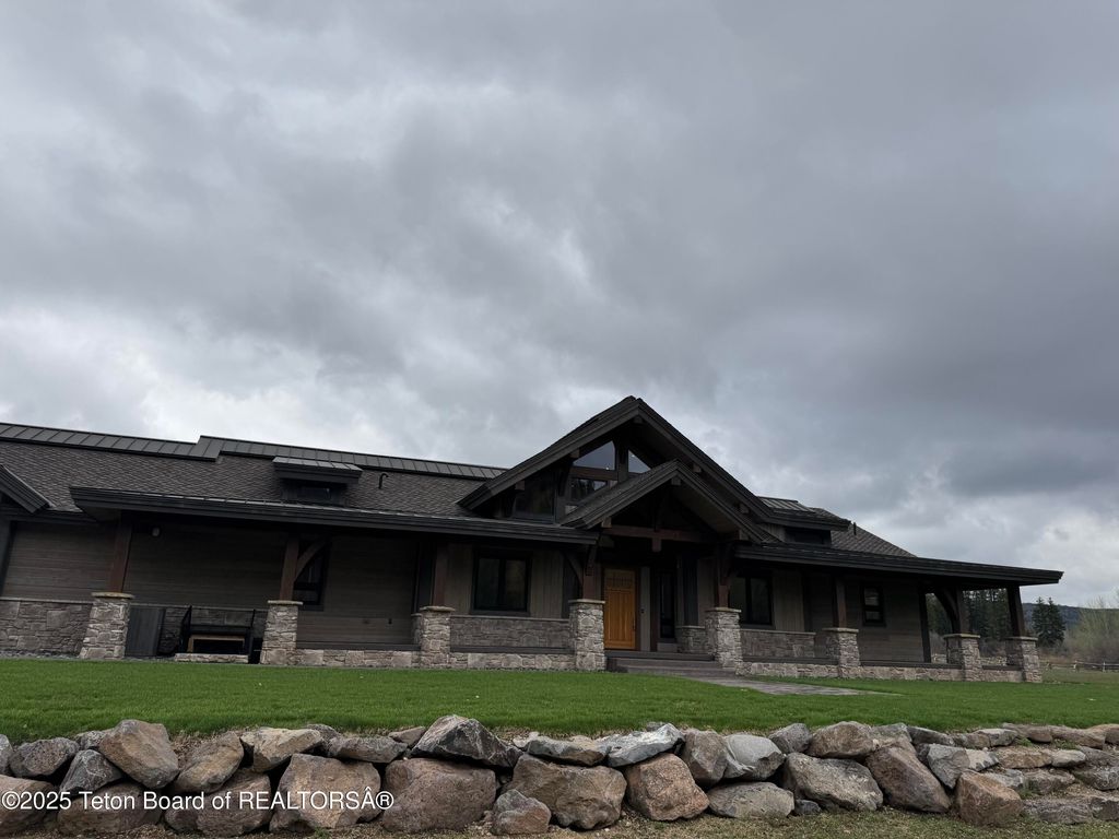 694 SALT RIVER RANCH Lane, Thayne, WY 83127 photo 8