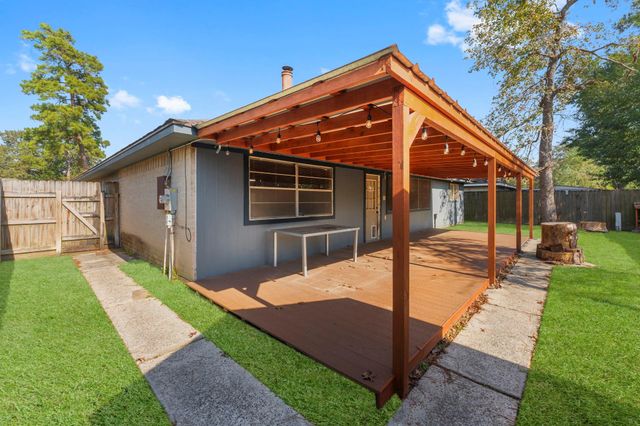 6310 Rustygate Drive, Spring, TX 77373