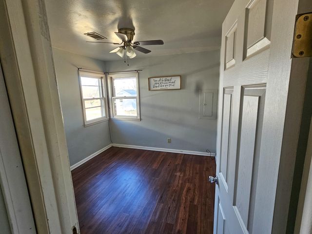 1435 W 6th Street, West Plains, MO 65775