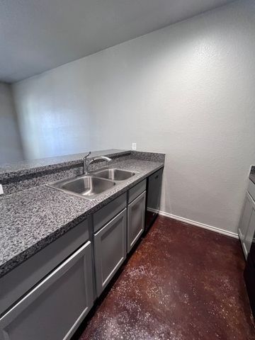 215 Price Lane 15, Weatherford, TX 76085
