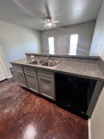 215 Price Lane 15, Weatherford, TX 76085