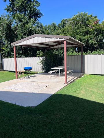 215 Price Lane 15, Weatherford, TX 76085