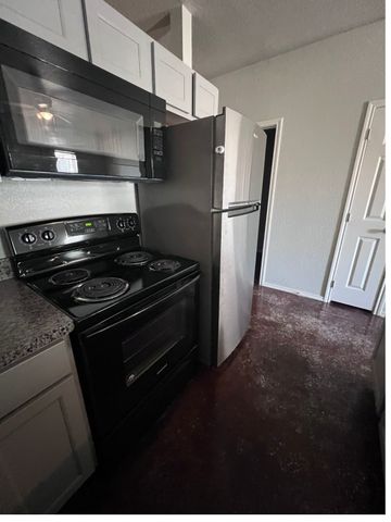 215 Price Lane 15, Weatherford, TX 76085