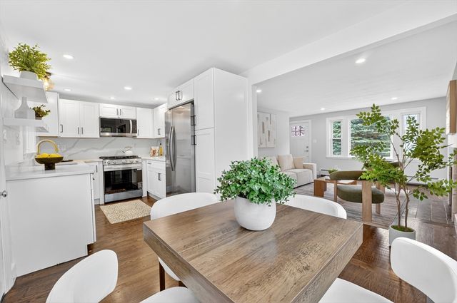 7 Franklin St, Boston, MA 02136