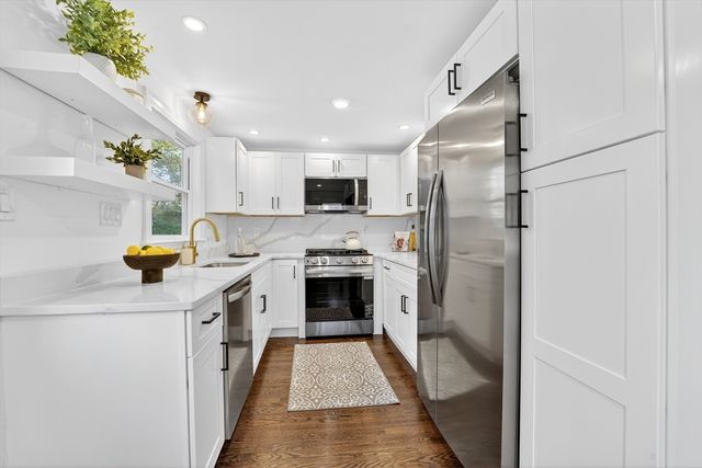 7 Franklin St, Boston, MA 02136
