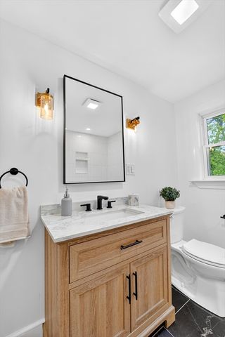 7 Franklin St, Boston, MA 02136