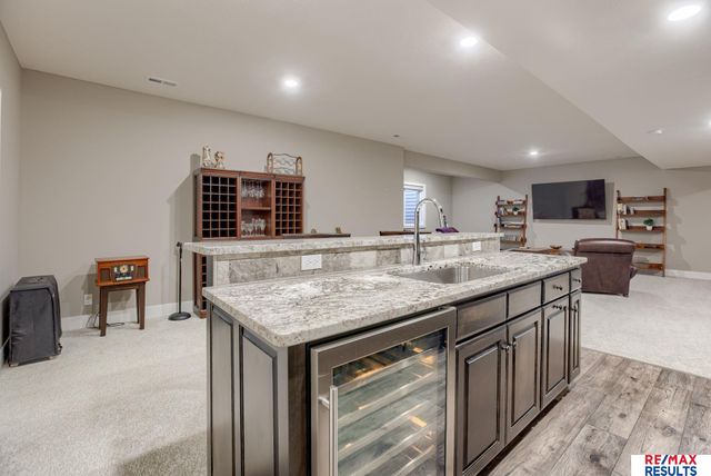 4314 N 185 Street, Elkhorn, NE 68022