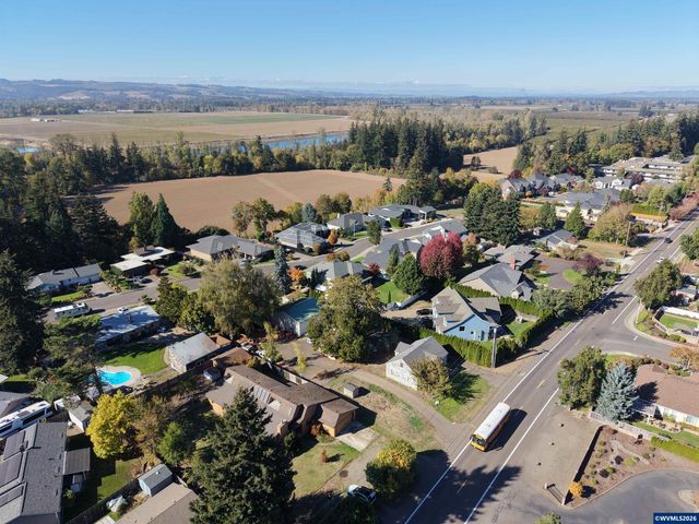 7455 Wheatland Rd N, Keizer, OR 97303