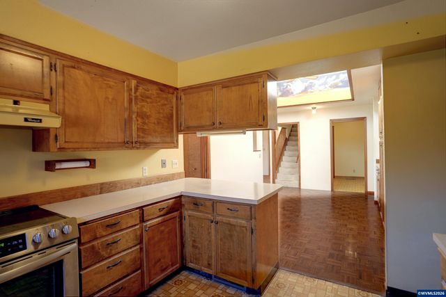 7455 Wheatland Rd N, Keizer, OR 97303