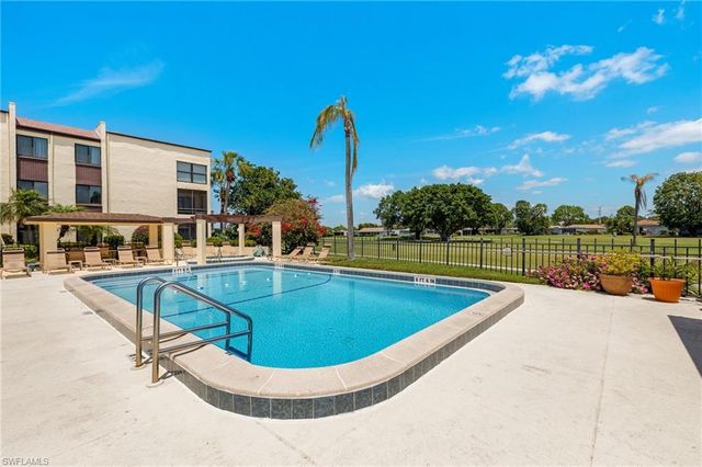 3625 Boca Ciega DR 114, Naples, FL 34112