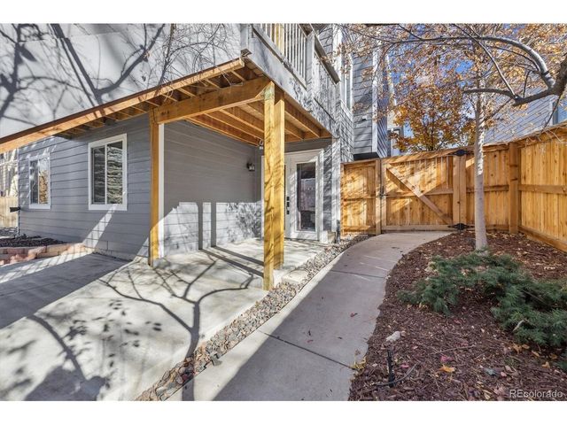 9775 Spring Hill St, Highlands Ranch, CO 80129