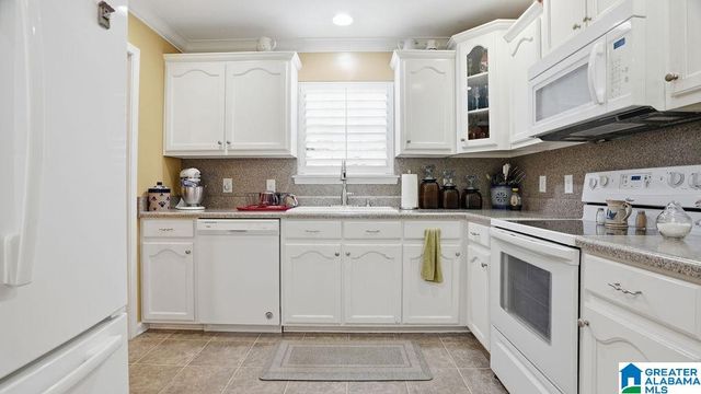 110 SARA LANE, Clanton, AL 35045