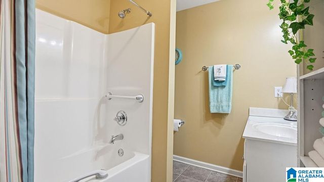 110 SARA LANE, Clanton, AL 35045