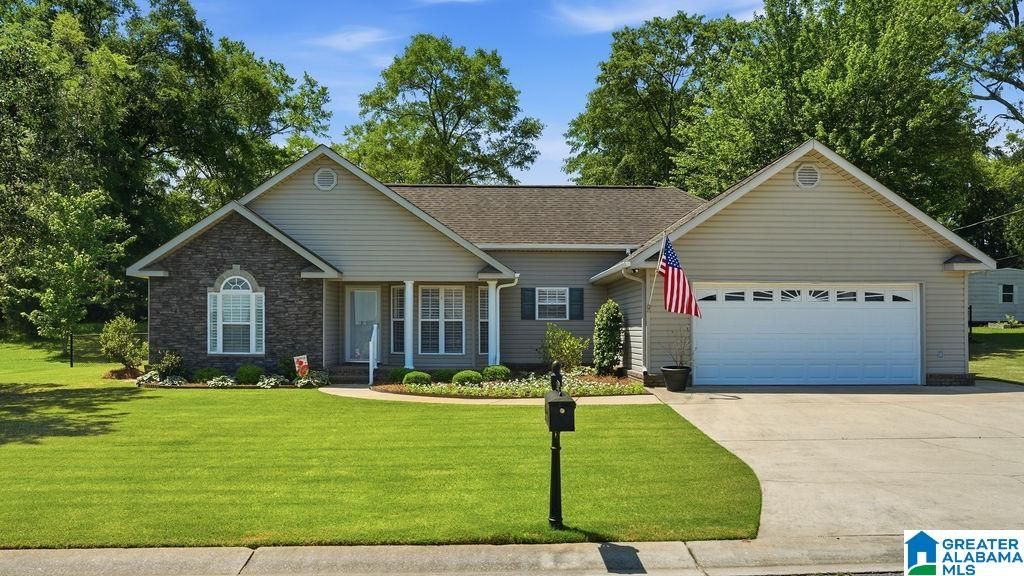 110 SARA LANE, Clanton, AL 35045