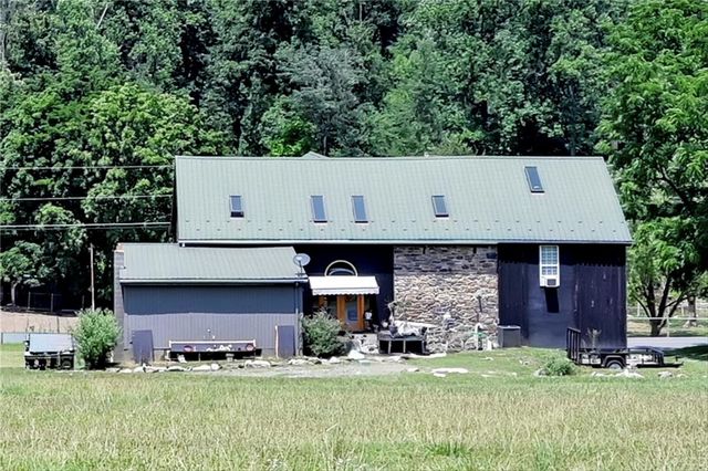 101 Conrad Road, Ruscombmanor Twp, PA 19522