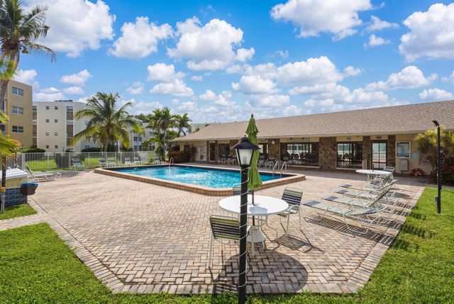 205 SE 11th Terrace 403, Dania Beach, FL 33004