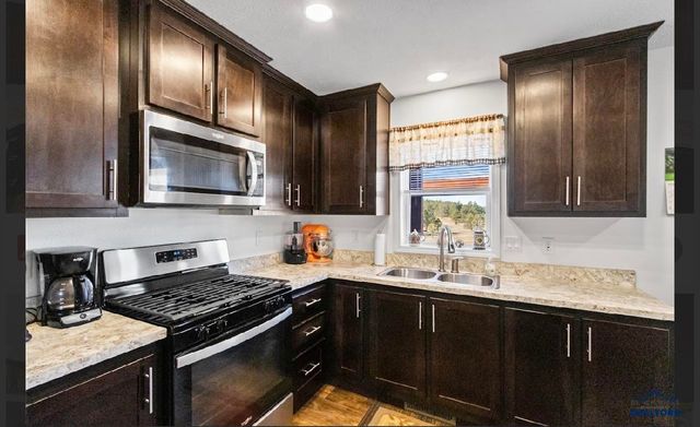 26869 HWY 89, Hot Springs, SD 57747