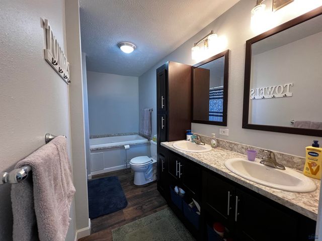 26869 HWY 89, Hot Springs, SD 57747