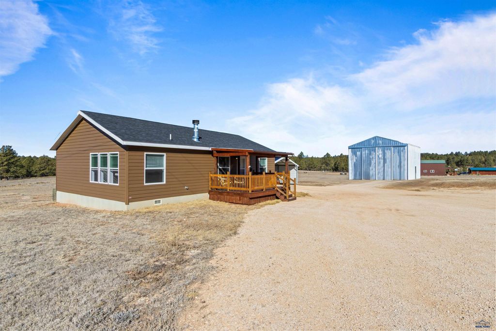 26869 HWY 89, Hot Springs, SD 57747