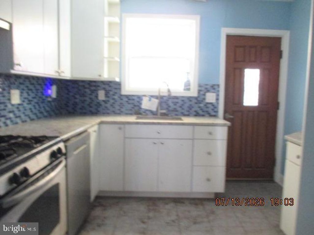 2232 S BOUVIER ST, PHILADELPHIA, PA 19145 — photo 5