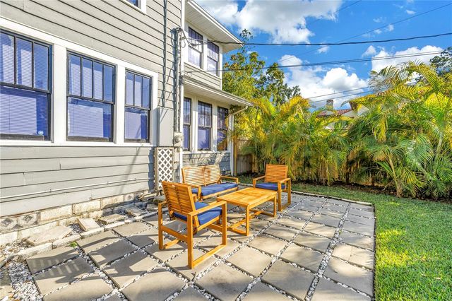 2320 5TH STREET N, St Petersburg, FL 33704