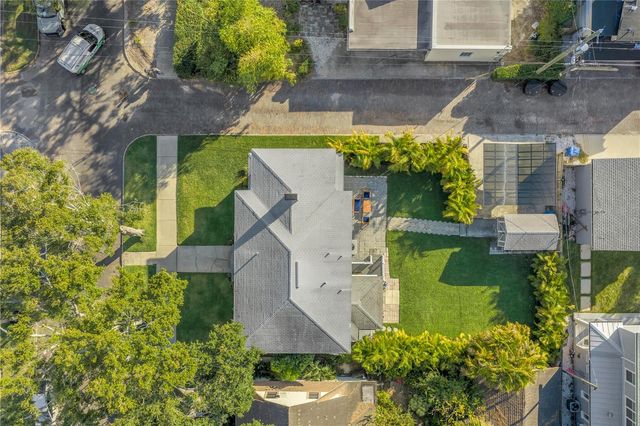 2320 5TH STREET N, St Petersburg, FL 33704