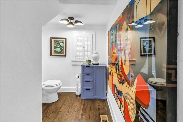 2320 5TH STREET N, St Petersburg, FL 33704
