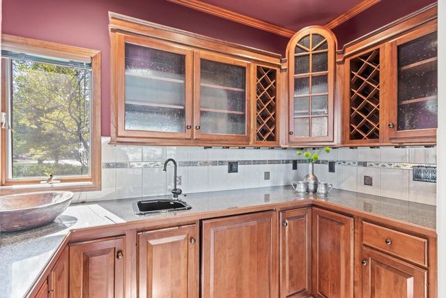 414 Clearview Court, Janesville, WI 53548