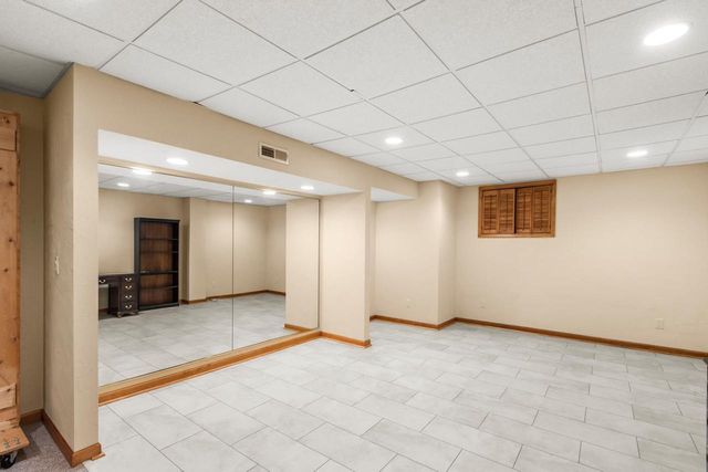 414 Clearview Court, Janesville, WI 53548