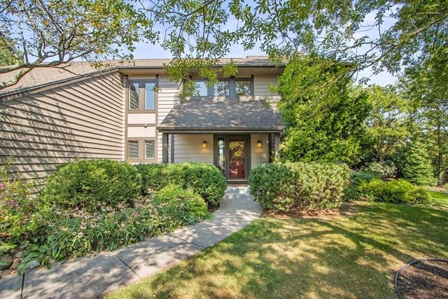 414 Clearview Court, Janesville, WI 53548