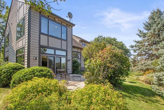 414 Clearview Court, Janesville, WI 53548