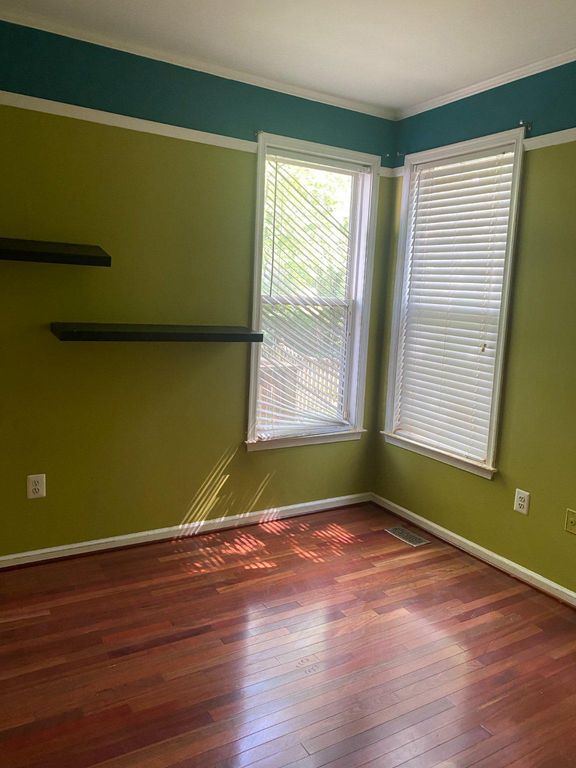 Image 8 of property listing at 7303 QUANTUM LEAP LN, Bowie, MD 20720