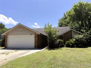 2003 Deer Run Circle, Muskogee, OK 74403