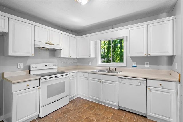 1197 Wynbrook Road SW, Marietta, GA 30008