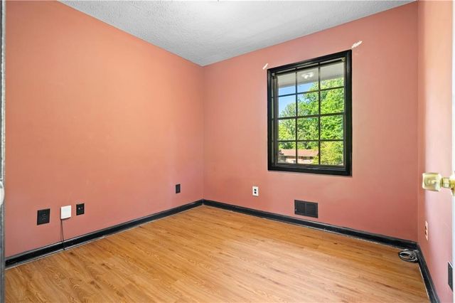 1197 Wynbrook Road SW, Marietta, GA 30008