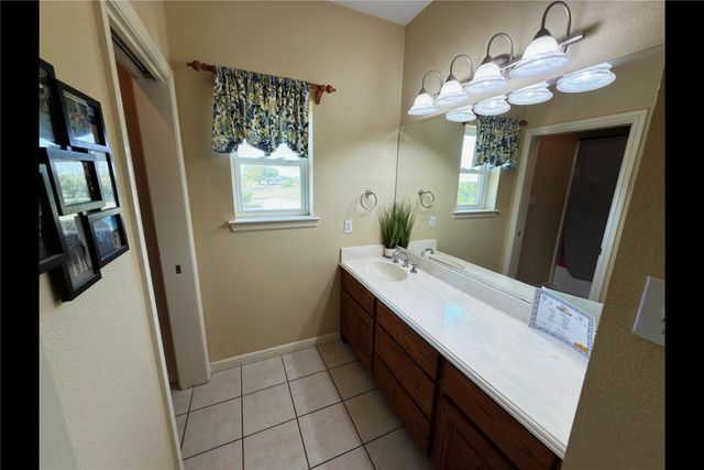 127 Eagle View Court, Weatherford, TX 76087