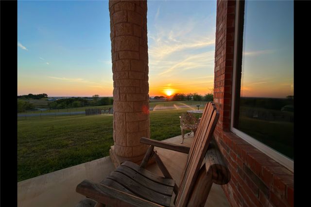 127 Eagle View Court, Weatherford, TX 76087