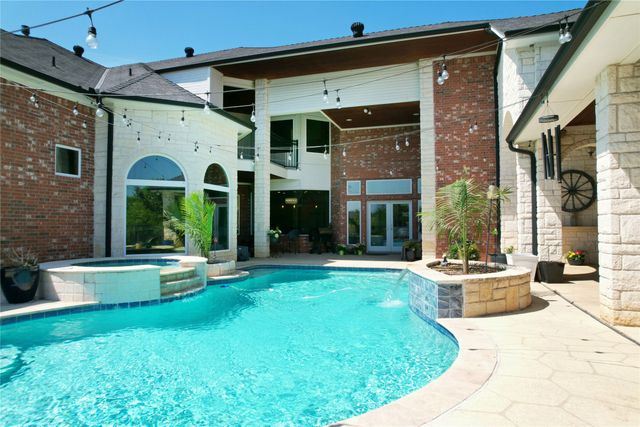 127 Eagle View Court, Weatherford, TX 76087