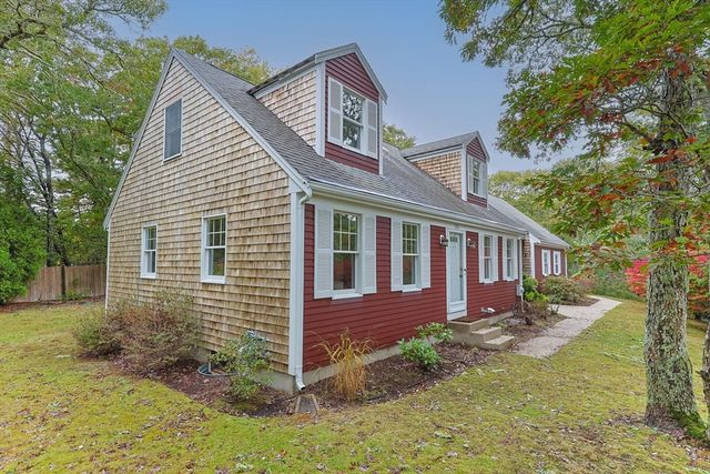 1080 Harwich Rd, Brewster, MA 02631