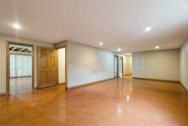 205 Cardinal Avenue, Atkins, IA 52206