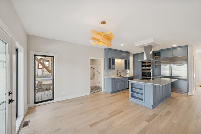 1251 Bayard Avenue, Saint Paul, MN 55116