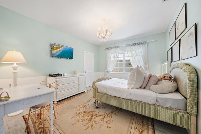 3 SE Loggerhead Lane, Tequesta, FL 33469
