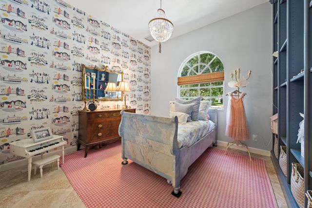 3 SE Loggerhead Lane, Tequesta, FL 33469