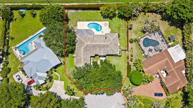 3 SE Loggerhead Lane, Tequesta, FL 33469