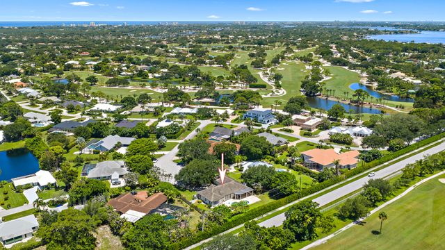 3 SE Loggerhead Lane, Tequesta, FL 33469