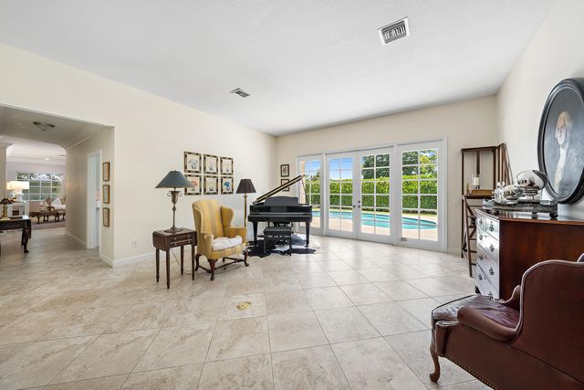 3 SE Loggerhead Lane, Tequesta, FL 33469