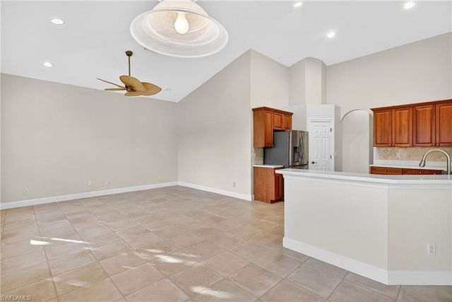 8968 MORGAN CT, Naples, FL 34113